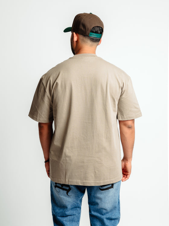 Playera Energía Essential Gray Camel