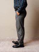 Pantalón Comfort Gris 01